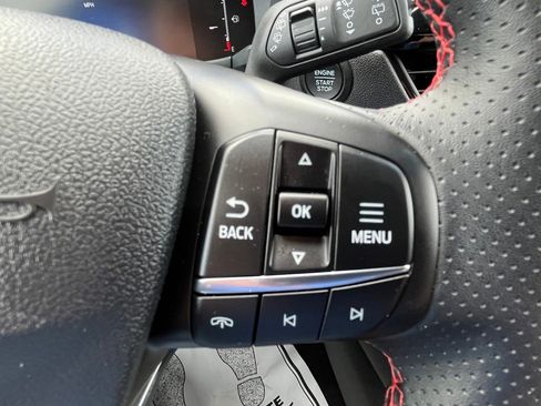 Used 2025 Ford Escape ST-Line FWD image 15