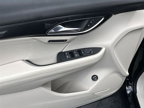 Used 2023 Buick Envision Essence AWD/4WD image 22