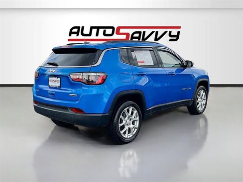 Used 2023 Jeep Compass Latitude image 7