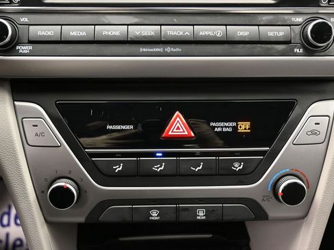 Used 2018 Hyundai Elantra SEL image 24