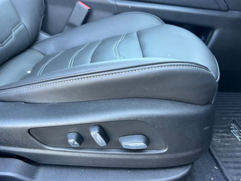 Certified 2024 Cadillac XT6 Sport w/ Platinum Package image 22