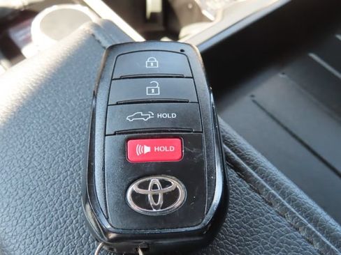 Used 2023 Toyota Tundra Limited AWD/4WD image 40