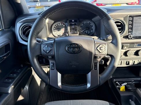 Used 2021 Toyota Tacoma TRD Off-Road image 25