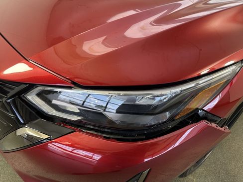 Used 2025 Nissan Sentra SR w/ SR Premium Package FWD image 29
