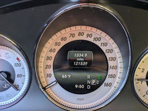 Used 2015 Mercedes-Benz GLK 350 2WD image 4