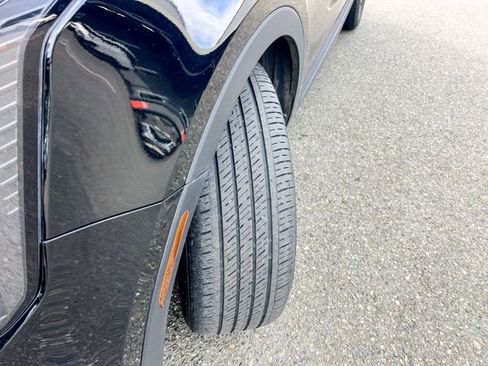 Certified 2024 Kia Sorento S image 3