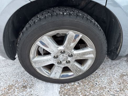 Used 2010 Dodge Journey SXT w/ Flexible Seating Group image 8