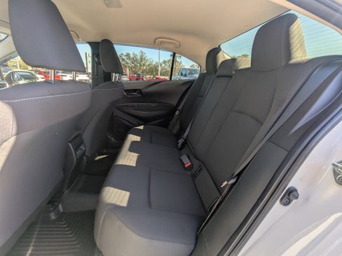 Used 2023 Toyota Corolla LE image 14