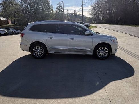 Used 2013 Buick Enclave Leather w/ Trailering Provision Package FWD image 8