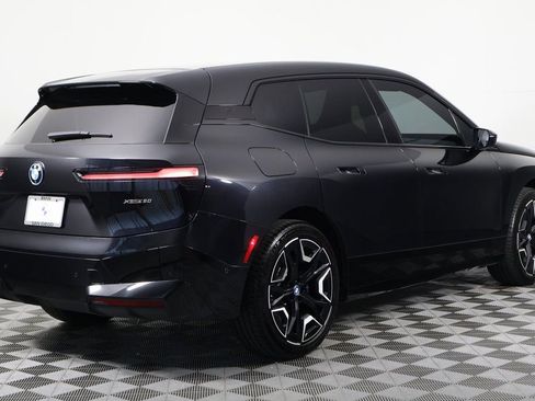 Used 2024 BMW iX xDrive50 w/ Premium Package image 4