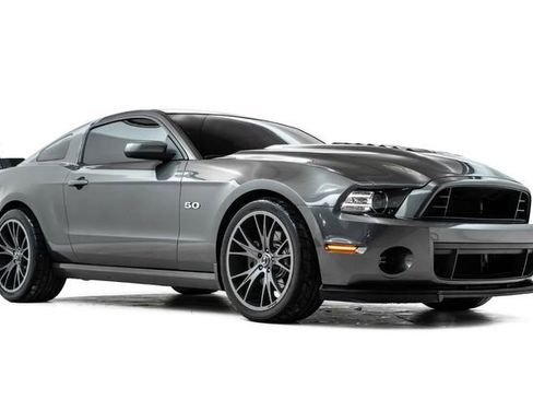 Used 2013 Ford Mustang GT image 6