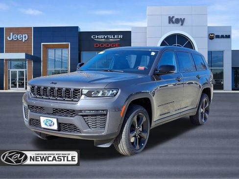New 2026 Jeep Grand Cherokee L Limited w/ Limited Altitude Package AWD/4WD image 1