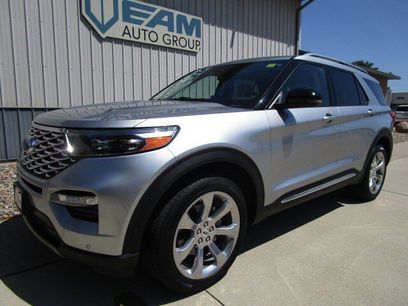 Used 2020 Ford Explorer Platinum w/ Premium Technology Package