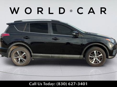 Used 2018 Toyota RAV4 XLE w/ Plus Extra Value Package FWD image 3