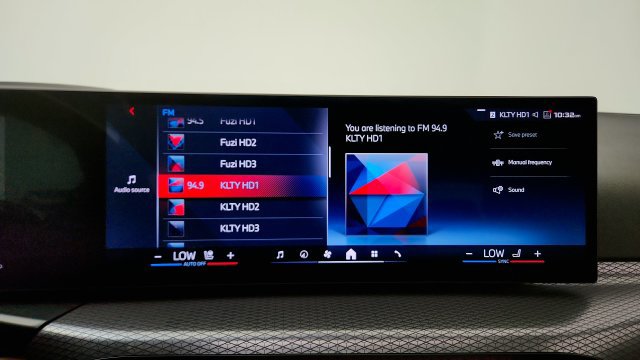 Used 2026 BMW M440i Coupe RWD image 65