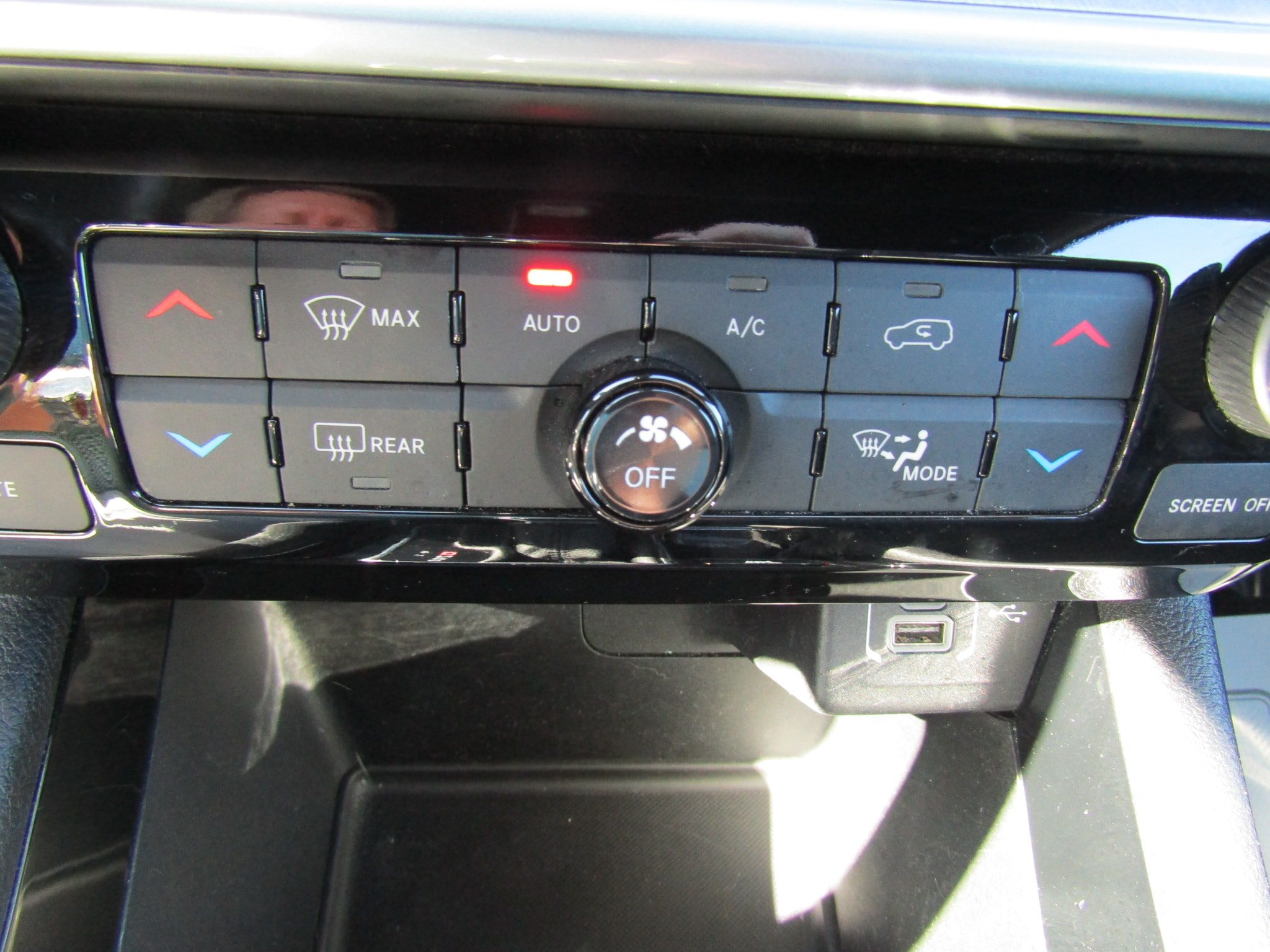 Used 2025 Jeep Compass Limited AWD/4WD image 31