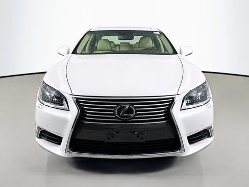 Used 2017 Lexus LS 460 L RWD image 2