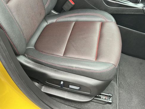 Used 2024 Chevrolet Blazer RS FWD image 30