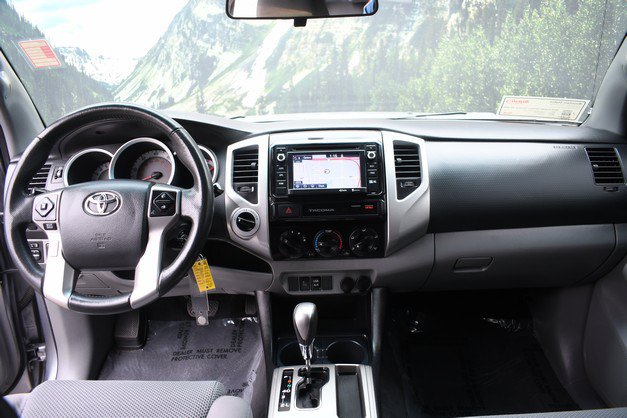 Used 2015 Toyota Tacoma 4x4 Double Cab w/ TRD Off-Road Package image 18