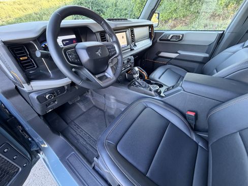 Used 2022 Ford Bronco Badlands image 15