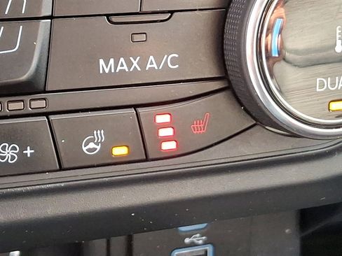 Used 2024 Ford Maverick Lariat w/ Black Appearance Package image 26