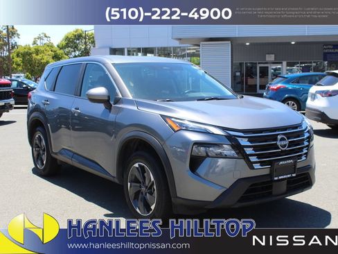 Used 2025 Nissan Rogue SV FWD image 5