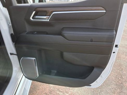 Used 2025 Chevrolet Silverado 1500 High Country w/ High Country Premium Package image 47