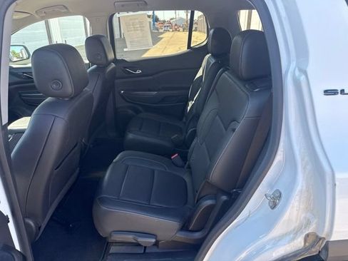 Used 2023 GMC Acadia SLT w/ Elevation Edition AWD/4WD image 4