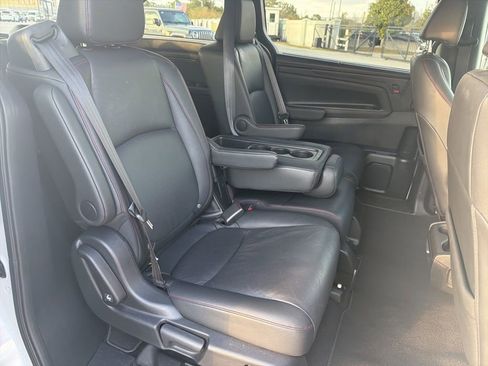 Used 2025 Honda Odyssey Sport-L image 17