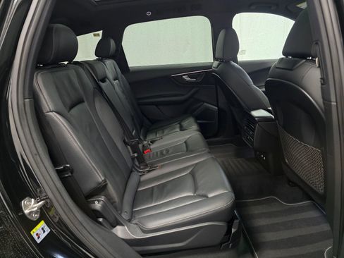 Used 2025 Audi Q7 3.0T Premium Plus AWD/4WD image 24