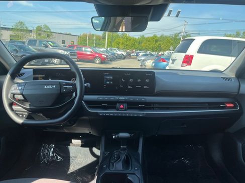 Used 2025 Kia K4 FWD image 18