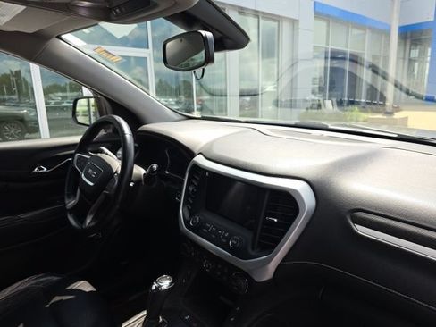 Used 2019 GMC Acadia SLT AWD/4WD image 10