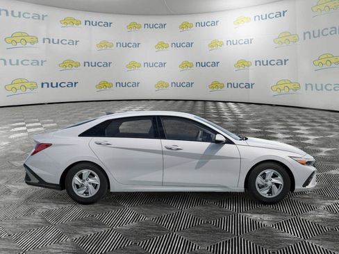 New 2026 Hyundai Elantra SE FWD image 7