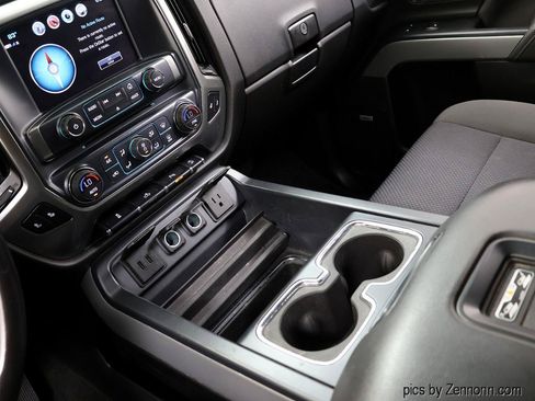 Used 2017 Chevrolet Silverado 1500 LT w/ Midnight Edition AWD/4WD image 22
