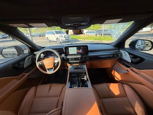 New 2025 Lincoln Aviator Black Label image 8