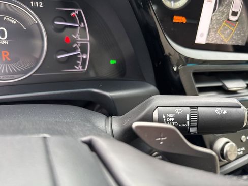 Certified 2024 Lexus ES 300h w/ Luxury Package image 34