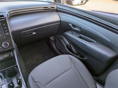 Used 2024 Hyundai Tucson SE image 18