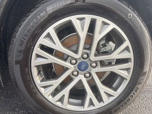 Used 2022 Ford Escape SEL image 50