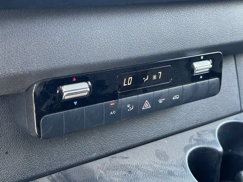 Used 2019 Mercedes-Benz Sprinter 144 image 29