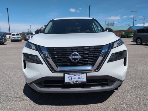 Used 2023 Nissan Rogue S AWD/4WD image 3