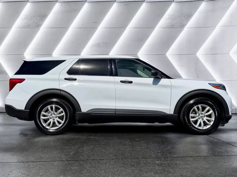 Used 2021 Ford Explorer 2WD image 4