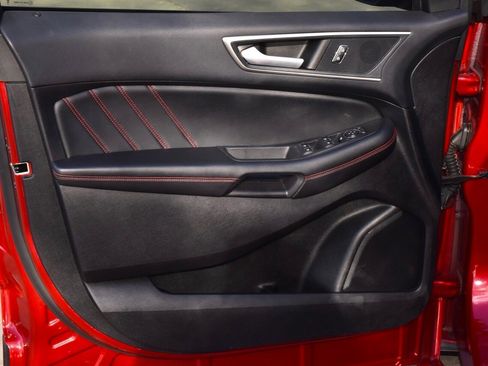 Certified 2022 Ford Edge ST-Line image 31