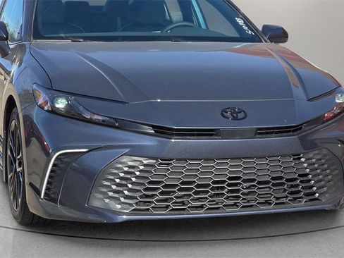 New 2026 Toyota Camry SE image 8