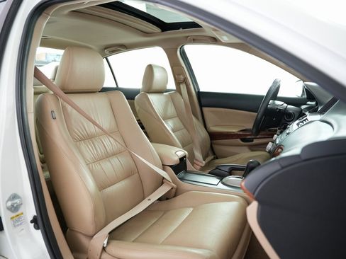 Used 2011 Honda Accord EX-L image 53