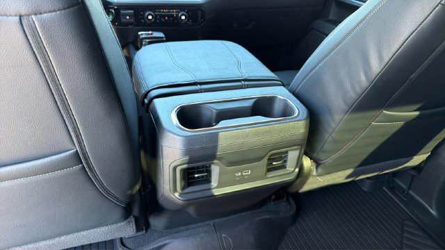 Used 2026 Chevrolet Silverado 1500 LT Trail Boss w/ LPO, Dark Essentials Package AWD/4WD image 21