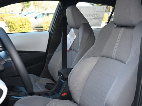 New 2026 Toyota Corolla SE image 7