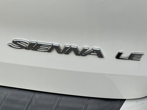 Used 2006 Toyota Sienna LE image 13