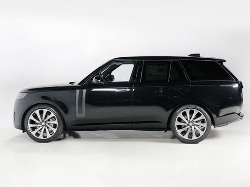 New 2025 Land Rover Range Rover SE image 6