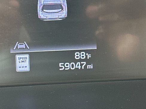 Used 2025 Kia Soul LX w/ LX Technology Package FWD image 28