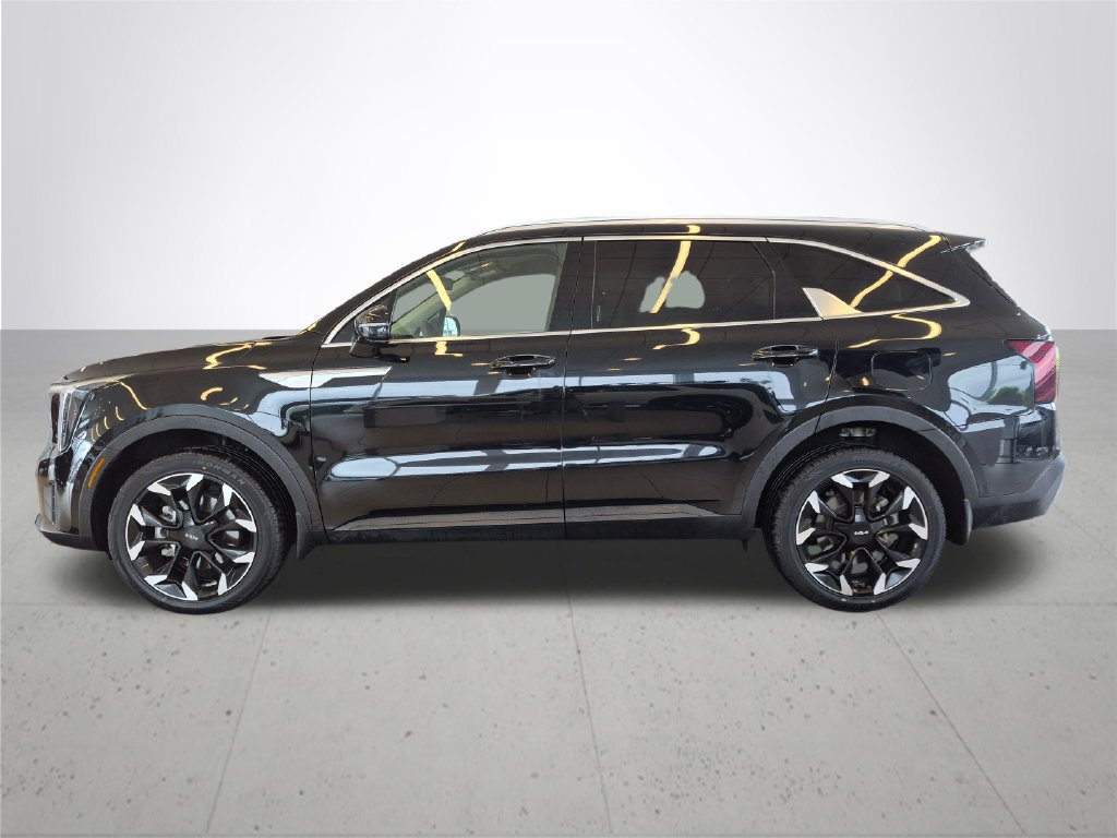 Used 2025 Kia Sorento EX AWD/4WD image 11